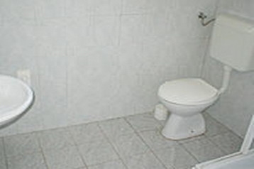 Hrvatska Privát Sali, Eksterijer